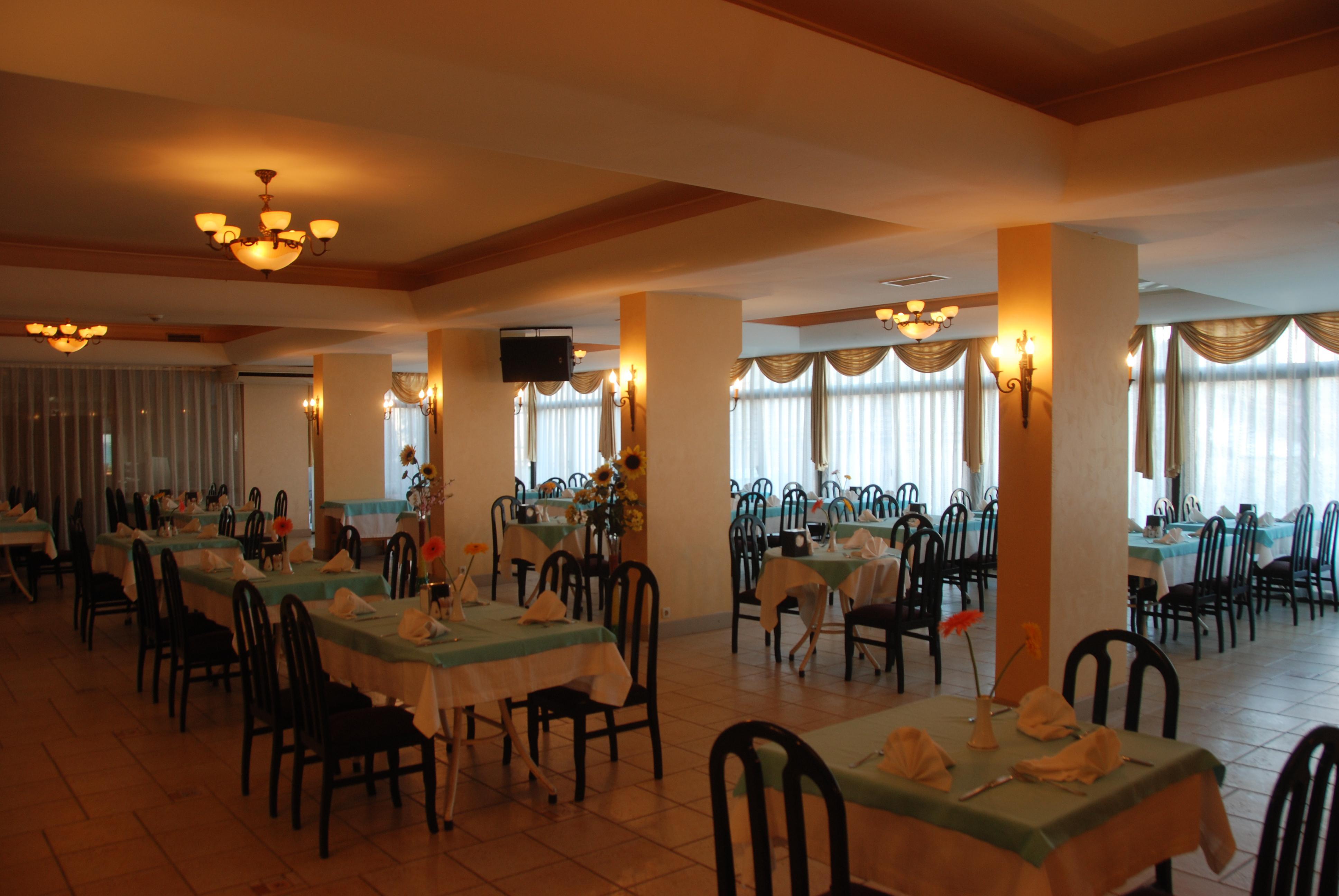 Derici Hotel Кушадасъ Екстериор снимка