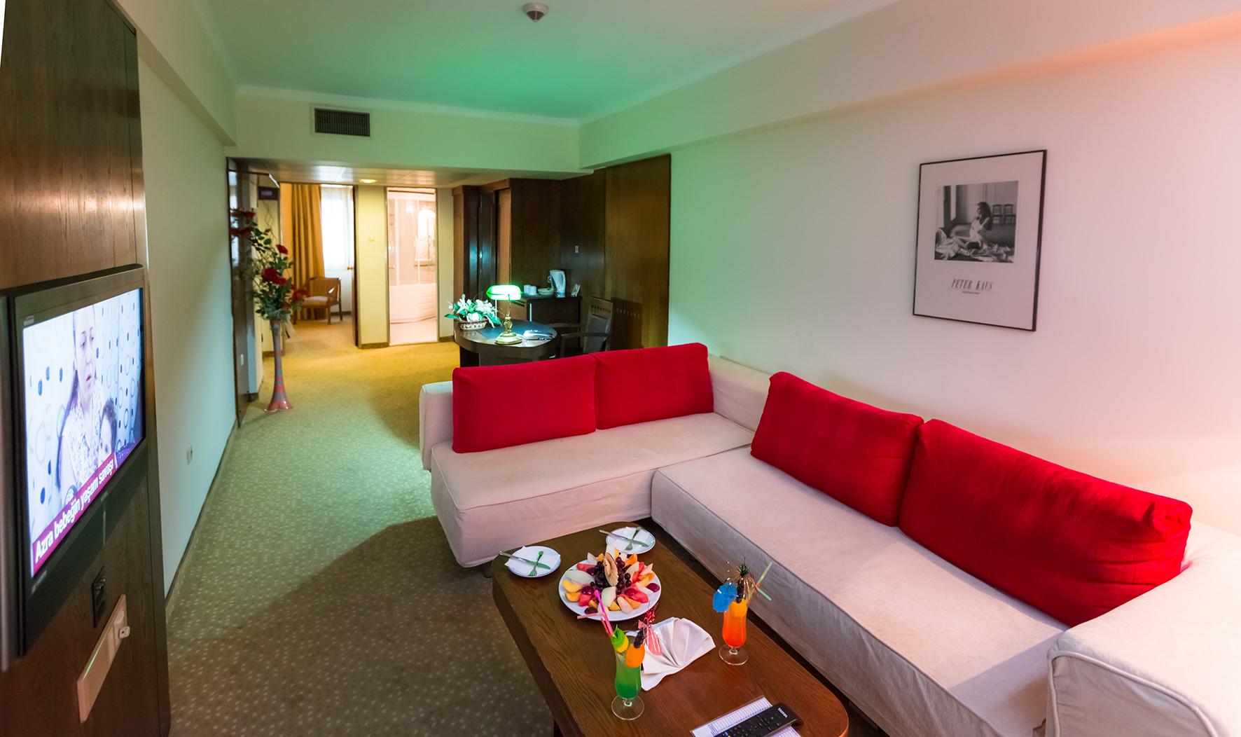Derici Hotel Кушадасъ Екстериор снимка