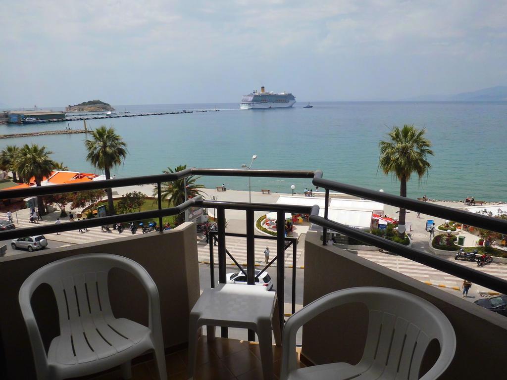 Derici Hotel Кушадасъ Екстериор снимка